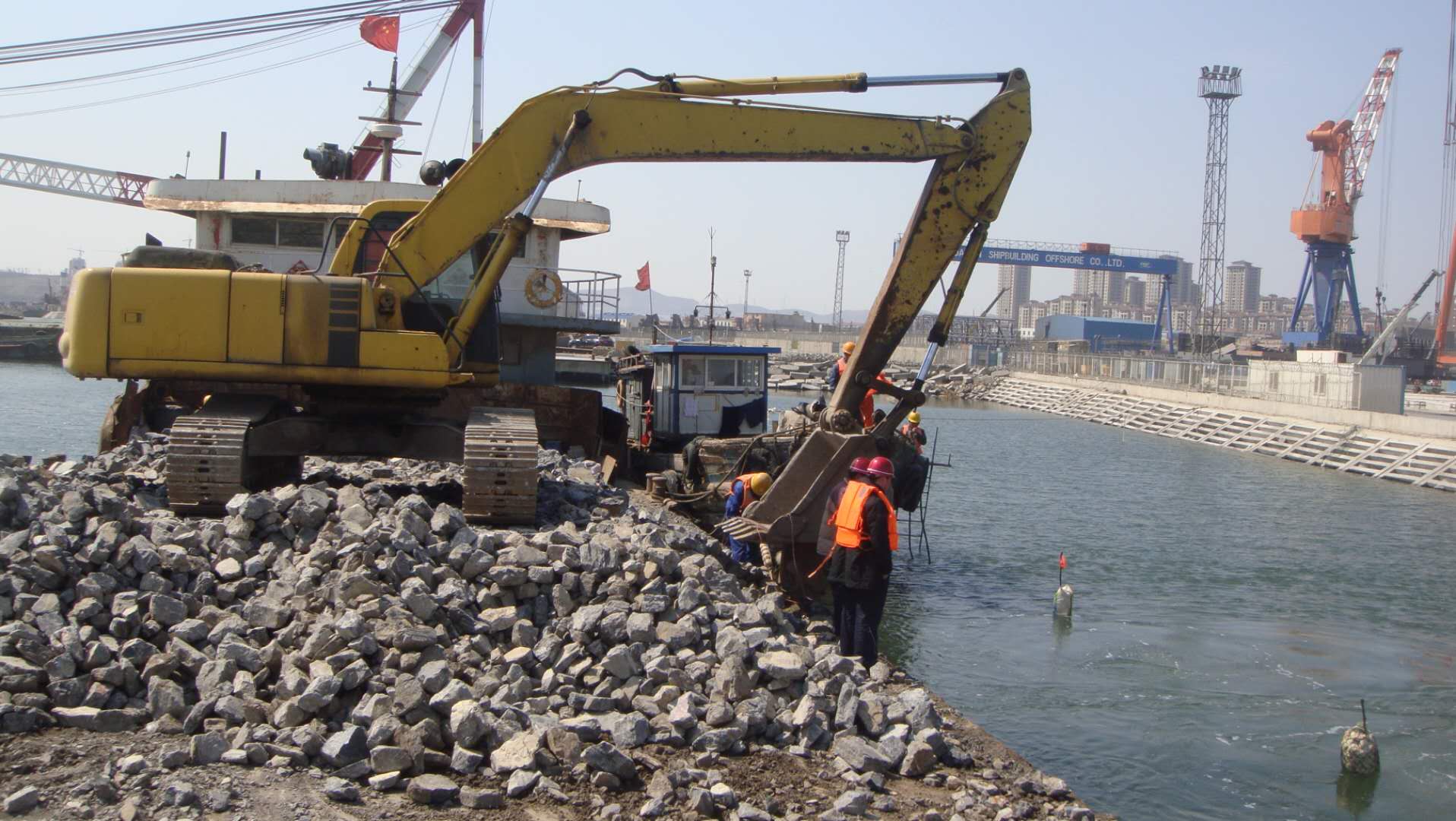 海南桥墩码头基础施工