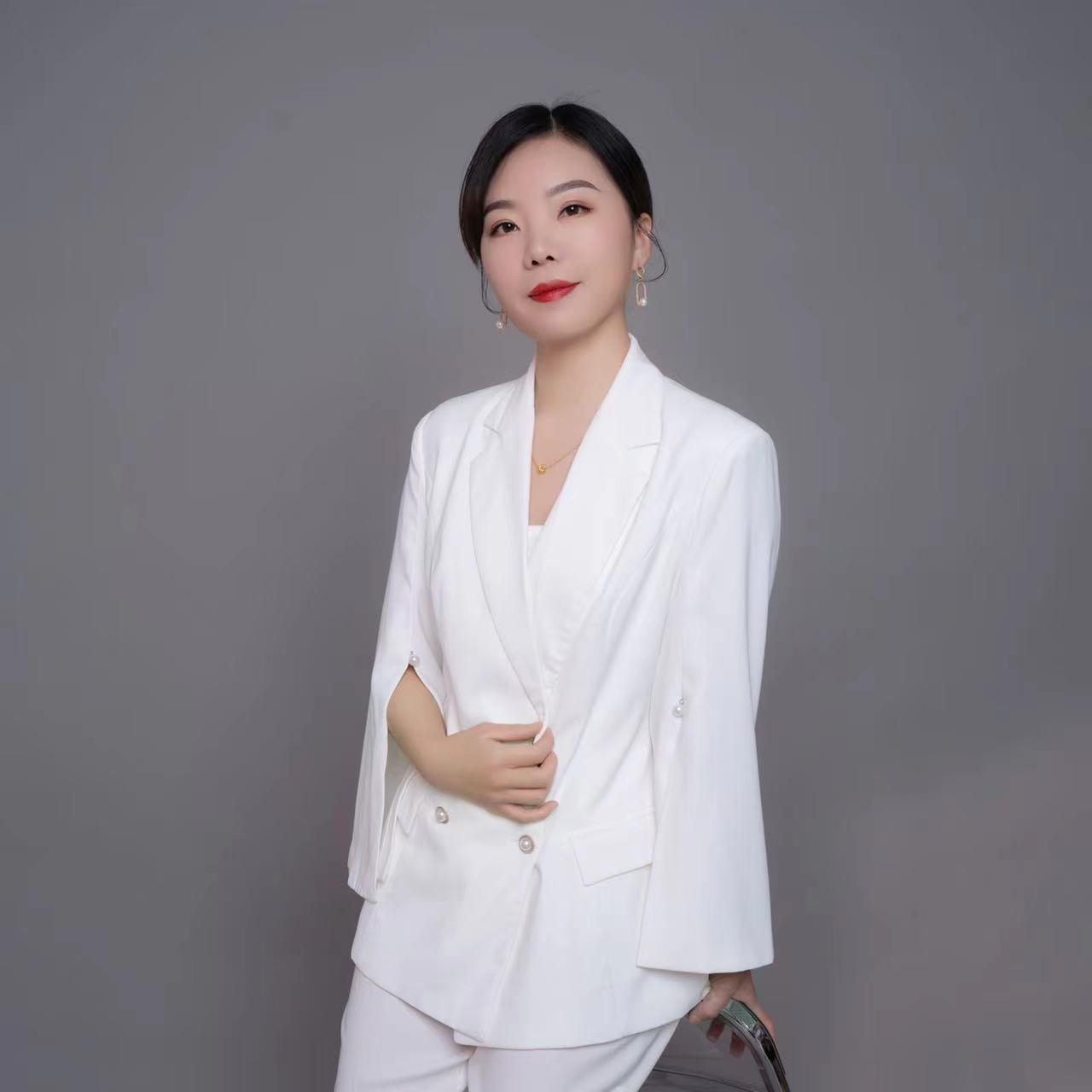 吳顏妝