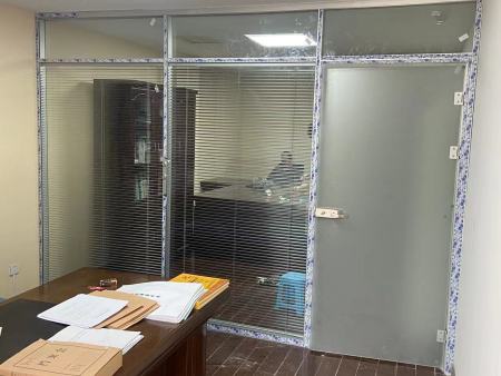 兰州办公室玻璃隔断墙