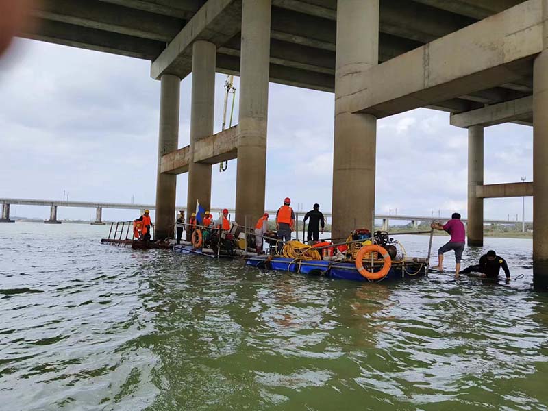 海南高速橋梁水下加固