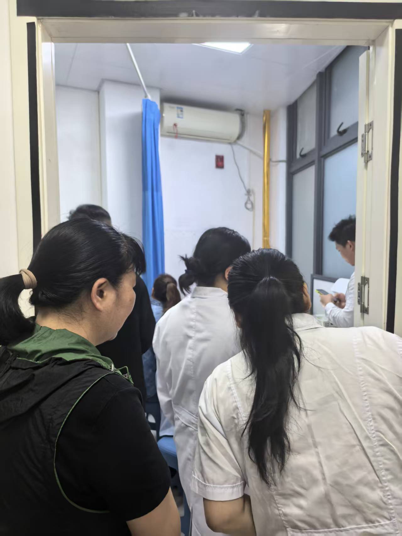 1774251329931418.jpg 中医四诊仪